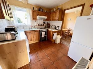 Photo 11- click for photo gallery